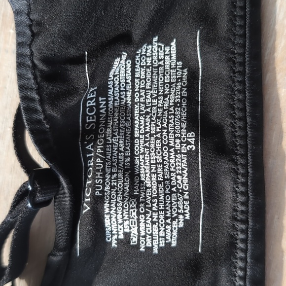 Victoria Secret bra, black, underwire, push up,34B - Picture 2 of 2